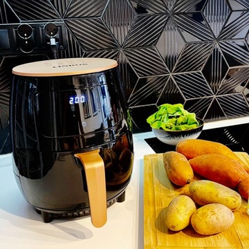 Фритюрница, сенсорная панель, 5 программ WARM, черный/золотой