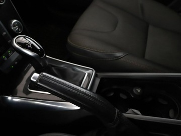 Volvo V60 I Kombi Facelifting 2.0 D3 DRIVE-E 150KM 2017 Volvo V40 Cross Country 2.0d Automat Cross Country, zdjęcie 26