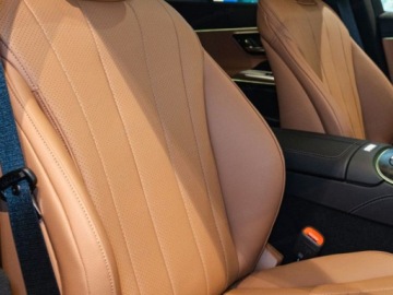 Mercedes Klasa E W214 Sedan 2.0 200 204KM 2025 E Klasa 200 4-Matic AMG 2.0 (204KM) 2025, zdjęcie 5