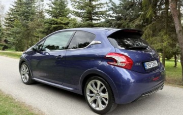 Peugeot 208 I GTi 1.6 THP 200KM 2014 Peugeot 208 Peugeot 208 GTI 200 THP 1.6 Benzyna 200KM, zdjęcie 9