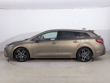 Toyota Corolla XII TS Kombi 1.8 Hybrid 122KM 2019 Toyota Corolla 1.8 Hybrid, Salon Polska, zdjęcie 2