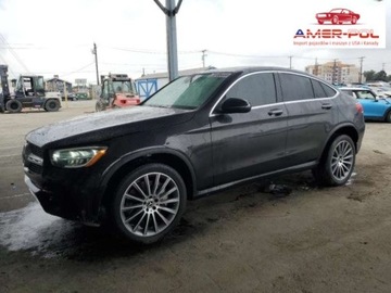 Mercedes GLC C253 2020 Mercedes-Benz GLC 2020, 2.0L, 4x4, COUPE, od ubezpieczalni 2.0 Benzyna
