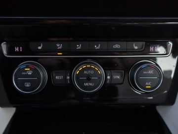 Volkswagen Passat B8 Limousine 2.0 TDI BlueMotion SCR 190KM 2018 VW Passat 2.0 TDI, Salon Polska, Serwis ASO, zdjęcie 12