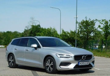 Volvo V60 II  Kombi 2.0 D3 150KM 2020 Volvo V60 z Gwarancja Model 2021r 2.0 Diesel 150KM, zdjęcie 1