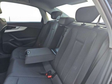 Audi A4 B9 Limousine Facelifting 2.0 35 TFSI 150KM 2023 Audi A4 Limousine s-line, kamera cofania, tempomat, grzane fotele, elektry, zdjęcie 28