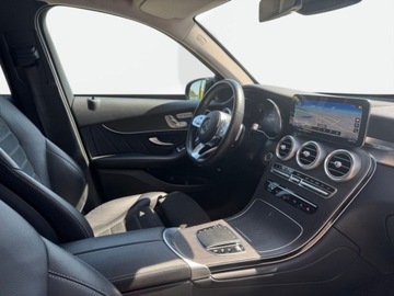 Mercedes GLC C254/X254 2022 Mercedes-Benz GLC 2.0 Benzyna 197KM, zdjęcie 14