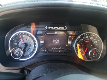  RAM 1500 Laramie 2021 5.7l 5.7 Benzyna 395KM, zdjęcie 9