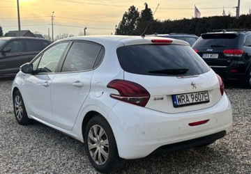 Peugeot 208 I Hatchback 5d Facelifting 1.6 BlueHDi 75KM 2016 Peugeot 208 Samochod z gwarancja 1.6 Diesel 75KM, zdjęcie 3
