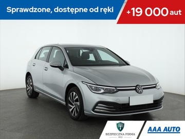 Volkswagen Golf VIII Hatchback Plug-In-Hybrid 1.4 TSI 204KM 2022 VW Golf 1.4 TSI eHybrid, Salon Polska
