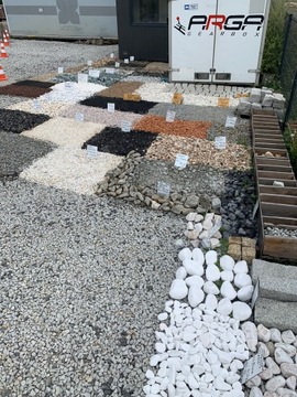 Kamień do gabionów szkło łupane turkusowy gabion