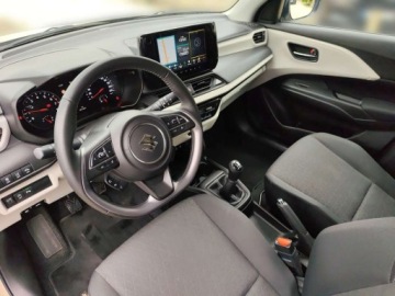 Suzuki Swift VI Hatchback Facelifting 1.2 DualJet SHVS 83KM 2024 Suzuki Swift Salon PL 1,2 benz Premium plus 2024 manual 1.2 Benzyna 83KM, zdjęcie 8