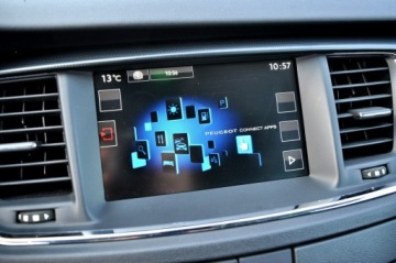 Peugeot 508 I SW Facelifting 2.0 BlueHDi 150KM 2015 Peugeot 508 SW 2,0 HDI 150 KM GT-Line JBL Navi, zdjęcie 31