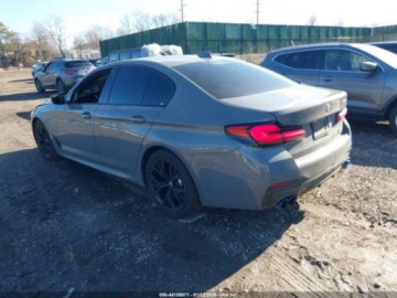 BMW Seria 5 G30-G31 2021 BMW Seria 5 540i xDrive 2021 3.0 Benzyna 335KM, zdjęcie 3