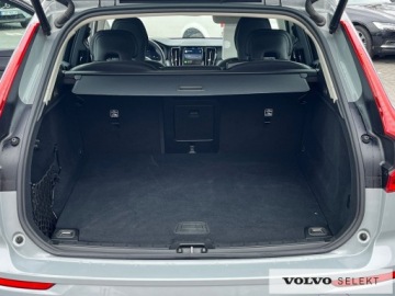 Volvo XC60 II 2024 Volvo XC 60 FV23% SalonPL B5B AWD Core LED Tempoma, zdjęcie 16
