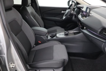Nissan Qashqai III Crossover Facelifting 1.3 DIG-T MHEV 158KM 2026 Nissan Qashqai 1.3 DIG-T MHEV, 1. Właściciel, zdjęcie 8