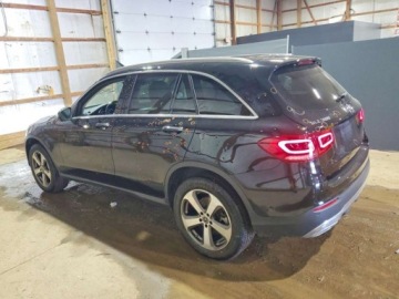 Mercedes GLC C254/X254 2022 Mercedes-Benz GLC 300 4Matic 2022 2.0 Benzyna 255KM, zdjęcie 1