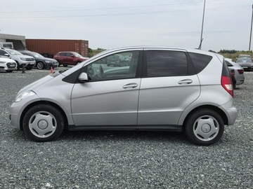 Mercedes Klasa A W169 Limuzyna 2.0 180 CDI 109KM 2011 Mercedes A 180 2.0CDi 109KM 2011 Klimatyzacja, zdjęcie 5