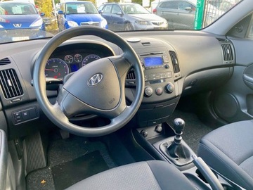 Hyundai i30 I Hatchback 1.6 CRDi 90KM 2009 Hyundai i30 Zarejstrowaney nowe sprzeglo 1.6 Diesel 90KM, zdjęcie 13