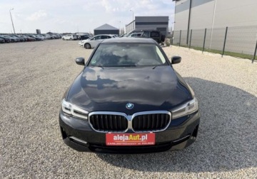 BMW Seria 5 G30-G31 Limuzyna Plug-In 2.0 530e 292KM 2021 BMW Seria 5 BMW 530e 292 KM 2021r Bezwypadkowy 2.0 Hybryda Plug-in 292KM, zdjęcie 11