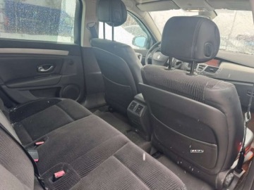 Renault Laguna III Grandtour 2.0 dCi 150KM 2009 Renault Laguna Renault Laguna 2,0 Diesel Zadbany Zamiana 2.0 Diesel 150KM, zdjęcie 10