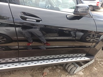 DVEŘE PRAVÝ PŘEDNÍ KOMPLETNÍ MERCEDES GLK X204 C197