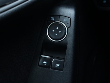 Ford Fiesta VIII Hatchback 3d 1.5 TDCi 85KM 2017 Ford Fiesta 1.5 TDCi, Tempomat, zdjęcie 19