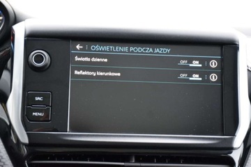 Peugeot 2008 I SUV Facelifting 1.2 PureTech 110KM 2018 Peugeot 2008 NaviKamera SkoraAlcantara Ambiente Led Panorama Klimatronic, zdjęcie 14