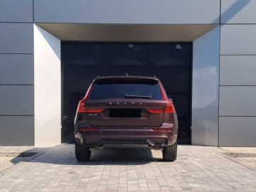 Volvo XC60 II 2026 VOLVO XC60 T6 Plug-In Hybrid AWD Ultra Dark Suv 2.0 (398KM) 2026, zdjęcie 1