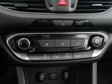 Hyundai i30 III Wagon Facelifting 1.0 T-GDI 120KM 2022 Hyundai i30 GD8G674#1.0 T-GDI Modern Bluetoot, zdjęcie 16