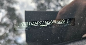 Volvo XC60 I SUV Facelifting 2.0 D3 DRIVE-E 150KM 2016 Volvo XC 60 2016R Stan bardzo dobry , wymieniony rozrzad , pelna dokumenta, zdjęcie 28