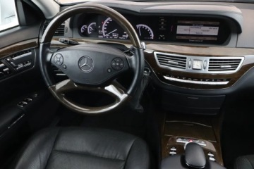 Mercedes Klasa S W221 Limuzyna Facelifting 4.7 V8 (500 BlueEFFICIENCY) 435KM 2011 Mercedes S S 500, Przejechał tylko 34600 KM, zdjęcie 5