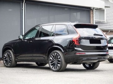 Volvo XC90 II SUV Facelifting 2024 2.0 B5 Mild-Hybrid 250KM 2026 2.0 T8 AWD Plug-In Hybrid Ultra Dark 7os (250 KM) Bowers &amp; Wilkins, zdjęcie 2