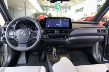 Lexus UX 2025 Lexus UX F Sport Design 2.0 Hybryda 199KM, zdjęcie 4