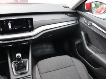 Skoda Octavia IV Scout 1.5 TSI ACT 150KM 2021 Skoda Octavia 1.5 TSI, Salon Polska, zdjęcie 7