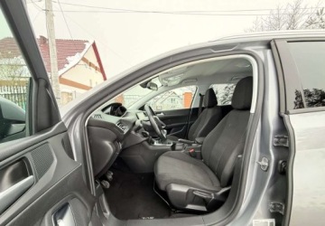 Peugeot 2016 Peugeot 308 Peugeot 308 PureTech 130 Stop amp Start Allure 1.2 Benzyna, zdjęcie 9