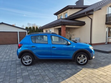 Dacia Sandero II Hatchback 5d Facelifting 0.9 TCe 90KM 2017 Dacia Sandero Stepway Zadbana Stepway Tylko 107.000km Benzyna 90KM, zdjęcie 4