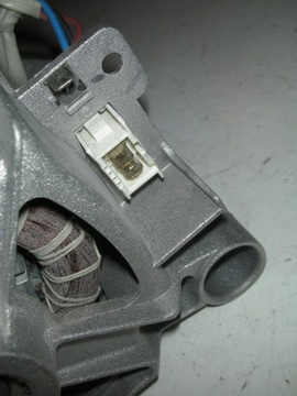 Двигатель стиральной машины Electrolux EWF1276GDW