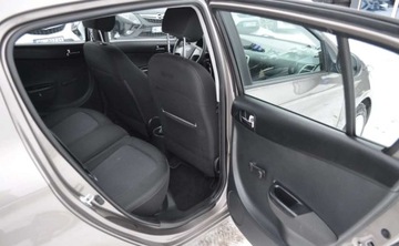 Hyundai i20 I Hatchback 5d Facelifting 1.2 DOHC 85KM 2013 Hyundai i20 LIFT Benzyna 1.2 Klimatyzacja 1.2 Benzyna 85KM, zdjęcie 15