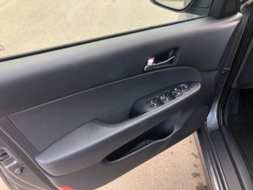 Hyundai i30 I CW Facelifting 1.6 DOHC CVVT 126KM 2011 HYUNDAI i30 1.6 BENZYNA ALU KLIMA HAK OPŁACONY Z NIEMIEC, zdjęcie 14