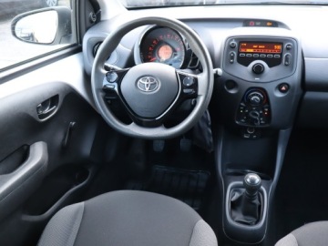 Toyota Aygo II Hatchback 3d Facelifting 1.0 VVT-i 72KM 2020 Toyota Aygo 1.0 VVT-i, Salon Polska, zdjęcie 6