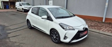 Toyota Yaris III Hatchback 5d Facelifting 2017 1.5 Dual VVT-iE 111KM 2018 Toyota Yaris I wlasciciel , historia serwisowa , 1.5 Benzyna 111KM, zdjęcie 3