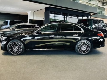 Mercedes Klasa E W214 Sedan 2.0 220d 197KM 2026 E Klasa 220 d 4-Matic AMG 2.0 197KM 2026, zdjęcie 3