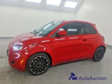 Fiat 500 III Hatchback 42kWh 118KM 2024 Fiat 500 2024 FIAT 500 E RED Elektryczny 117KM