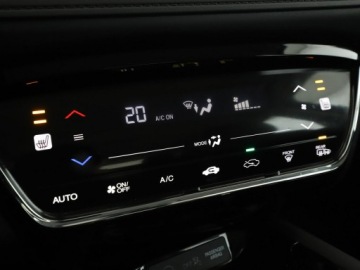 Honda HR-V II SUV 1.5 i-VTEC 130KM 2016 Honda HR-V 1.5 i-VTEC Comfort Klimatronik Tempomat, zdjęcie 23