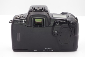 Боди Minolta Dynax 700si в отличном состоянии.
