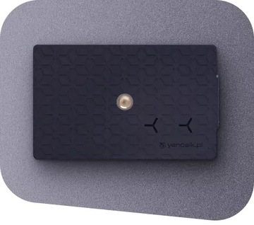 Радар-детектор Yanosik RS с годовой подпиской + салфетки