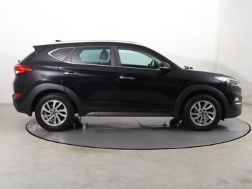 Hyundai Tucson III SUV 2.0 CRDI 185KM 2016 Hyundai Tucson 2.0 CRDi, Salon Polska, zdjęcie 5