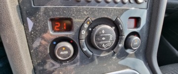 Peugeot 5008 I Minivan Facelifting 1.6 BlueHDi 120KM 2016 Peugeot 5008 2016r, 1.6HDI. AUTOMAT. 7 osob. Lekko uszkodzony prawy bok. J, zdjęcie 14