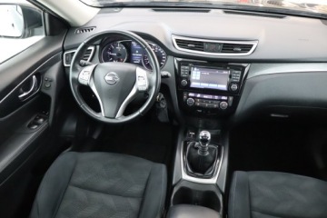 Nissan X-Trail III Terenowy 1.6 dCi 130KM 2016 Nissan X-Trail 1.6 dCi, Salon Polska, Serwis ASO, zdjęcie 5