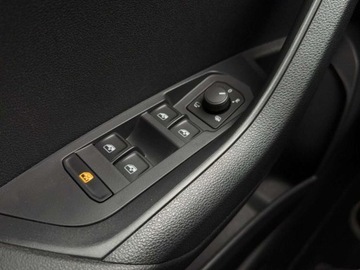 Skoda Karoq Crossover Facelifting 1.5 TSI ACT 150KM 2024 Skoda Karoq tempomat, pakiet winter, czujniki parkowania 1.5 Benzyna 150KM, zdjęcie 29